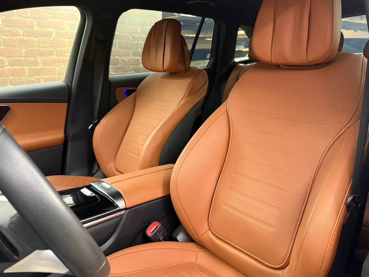 Mercedes-Benz GLC, 2023г, полный привод, автомат