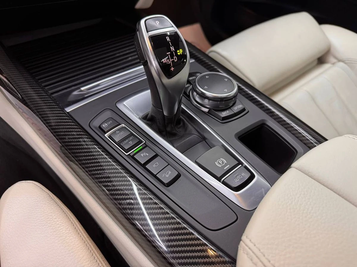 BMW X5, 2016г, полный привод, автомат