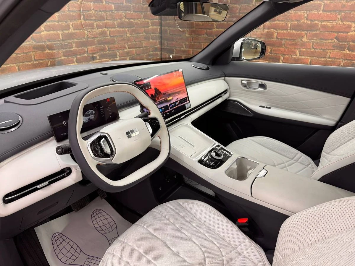 Geely Galaxy Starship 7, 2025г, передний привод, автомат