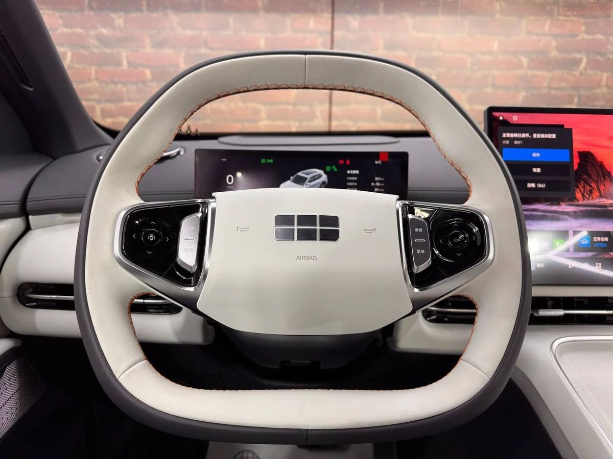 Geely Galaxy Starship 7, 2025г, передний привод, автомат