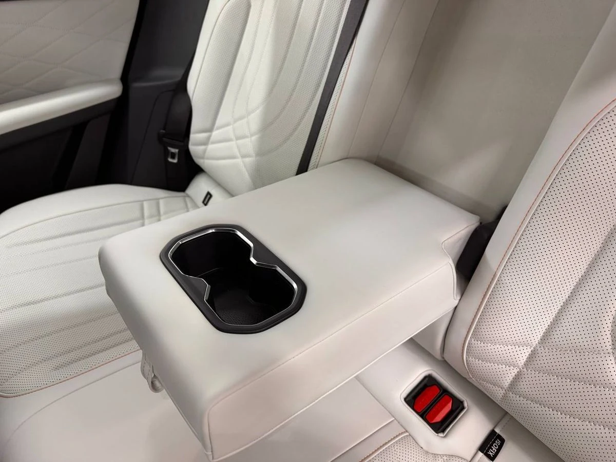 Geely Galaxy Starship 7, 2025г, передний привод, автомат