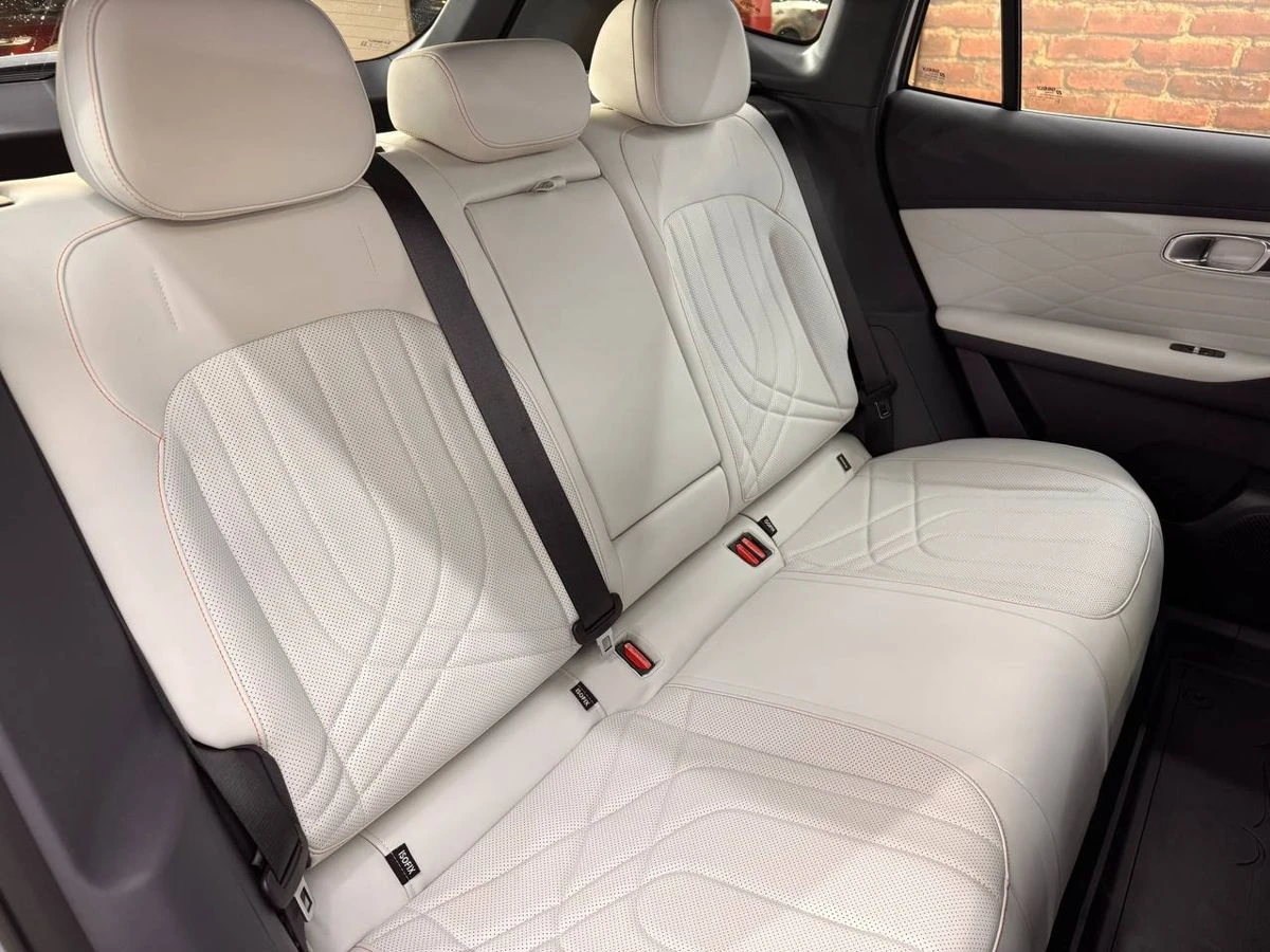 Geely Galaxy Starship 7, 2025г, передний привод, автомат