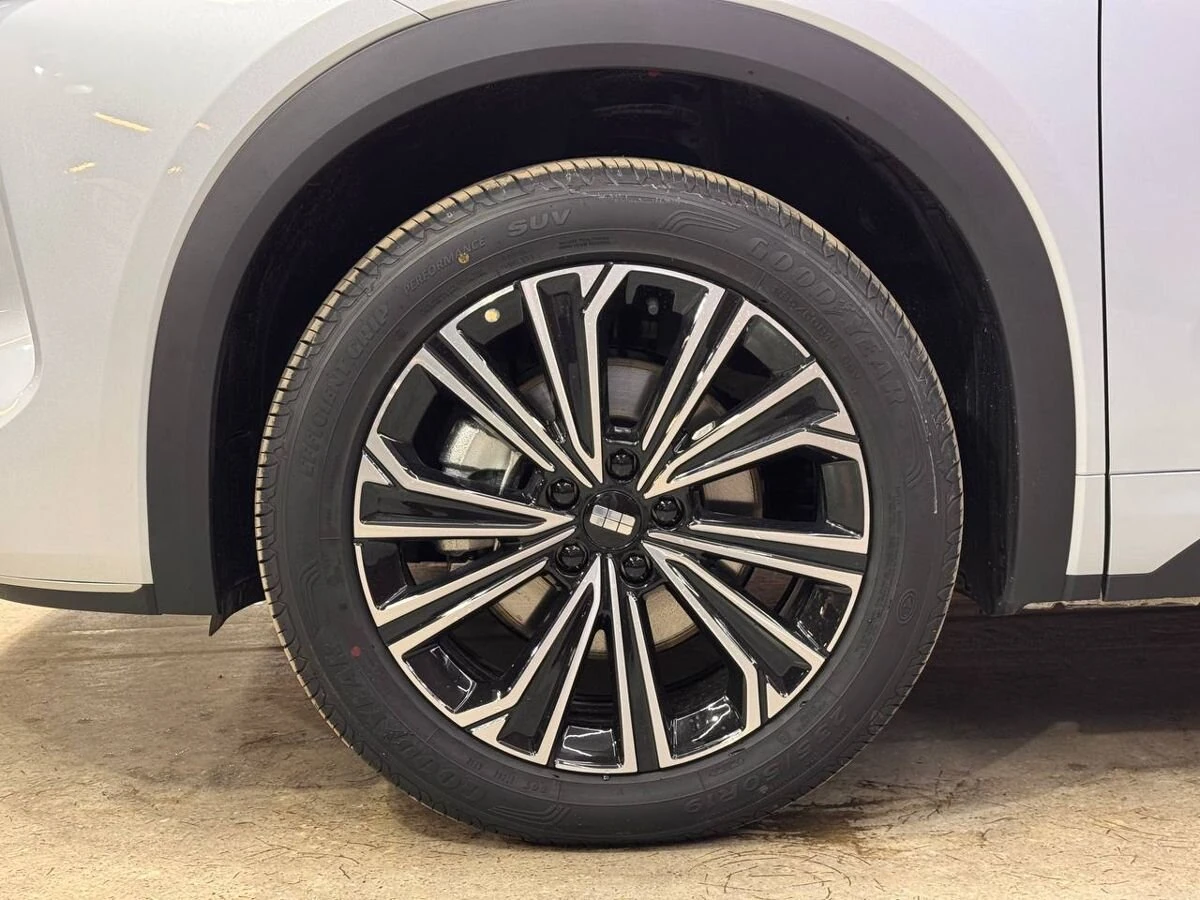 Geely Galaxy Starship 7, 2025г, передний привод, автомат