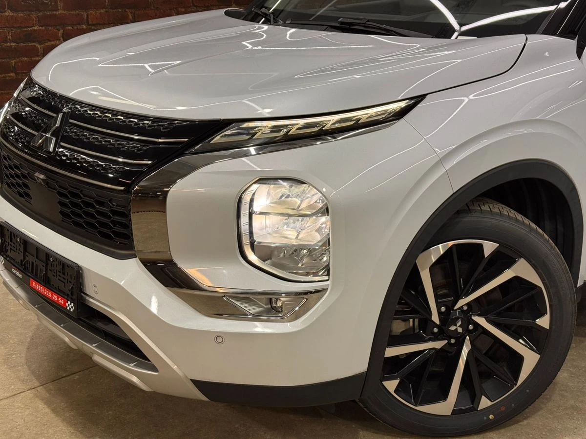 Mitsubishi Outlander, 2023г, полный привод, вариатор