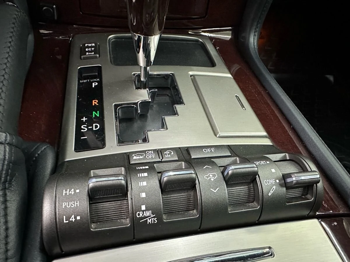 Lexus LX, 2015г, полный привод, автомат