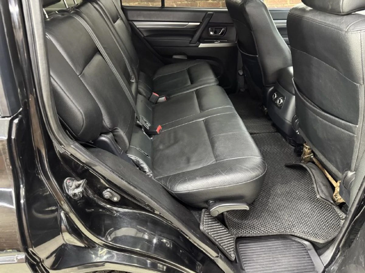 Mitsubishi Pajero, 2012г, полный привод, автомат