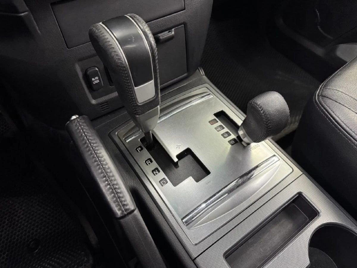 Mitsubishi Pajero, 2012г, полный привод, автомат