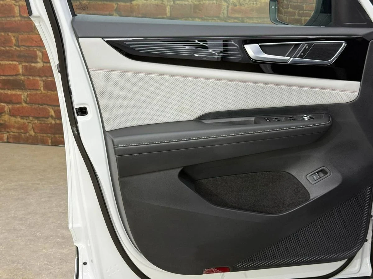 Volkswagen , 2025г., полный привод, робот