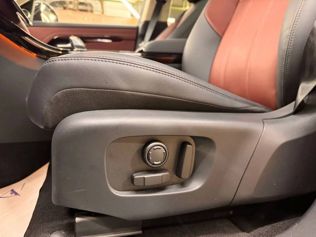 Land Rover , 2025г., полный привод, автомат