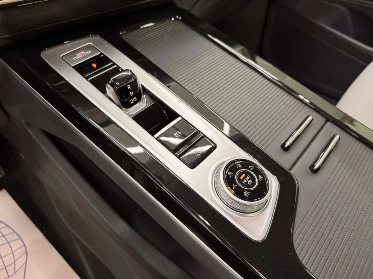 Volkswagen Tavendor, 2026г, полный привод, робот