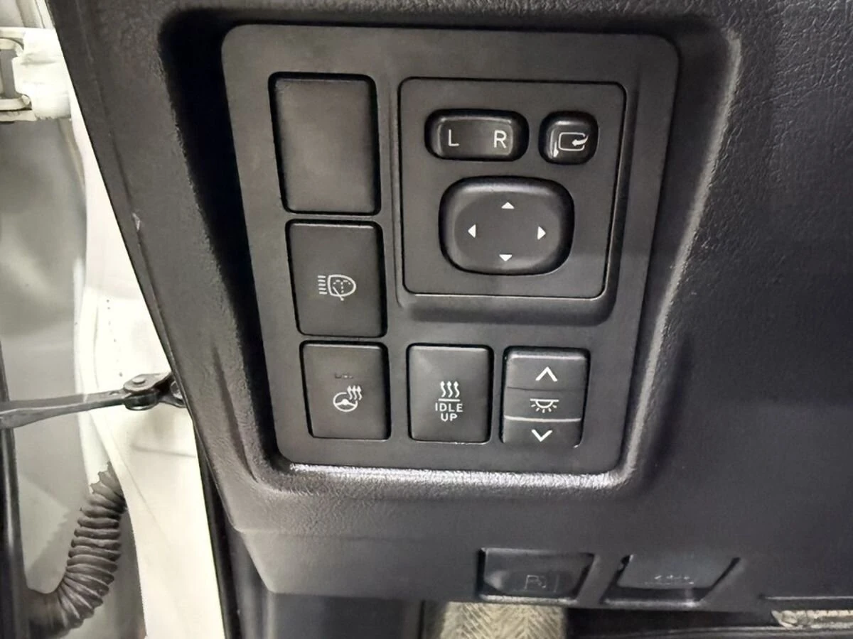 Toyota Land Cruiser Prado, 2016г, полный привод, автомат