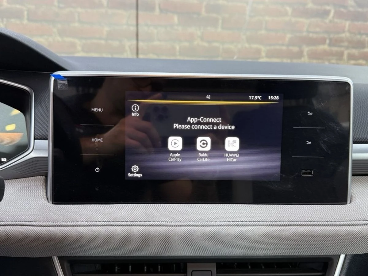 Volkswagen Tharu, 2025г, передний привод, робот