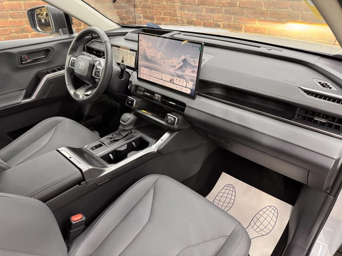 Toyota Wildlander, 2026г, полный привод, вариатор