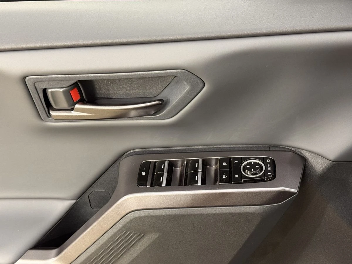 Toyota Wildlander, 2026г, полный привод, вариатор