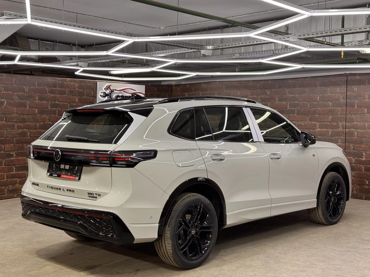 Volkswagen Tiguan, 2026г, полный привод, робот