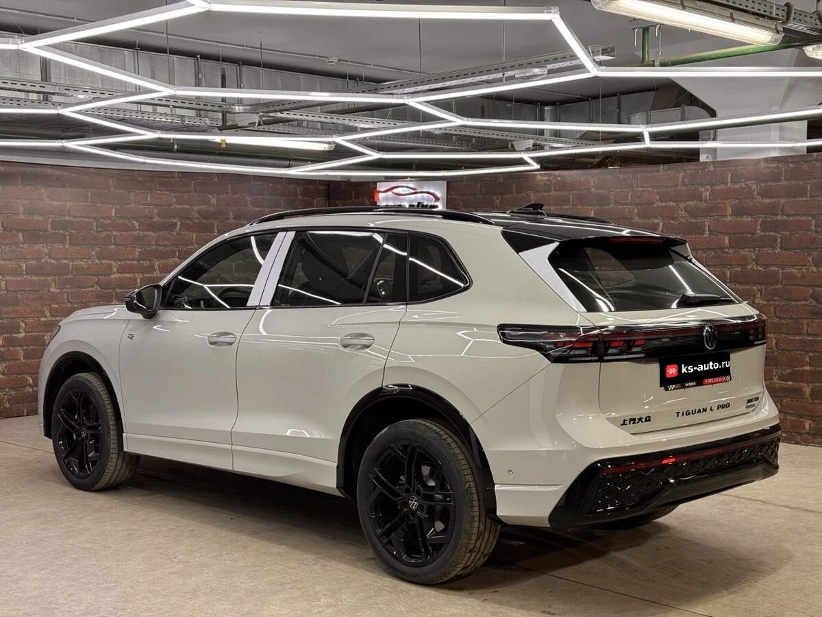 Volkswagen Tiguan, 2026г, полный привод, робот