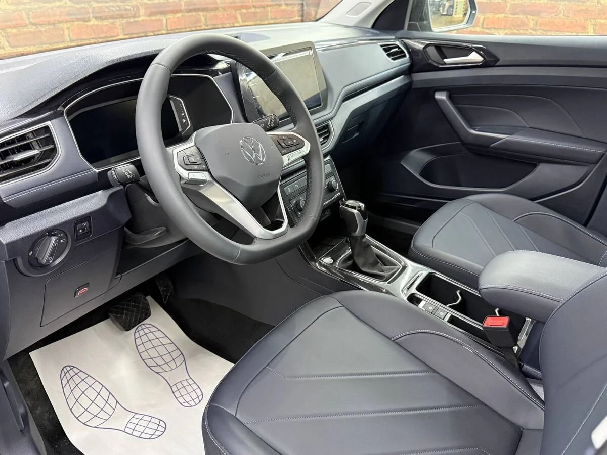 Volkswagen Tharu XR, 2025г, передний привод, робот