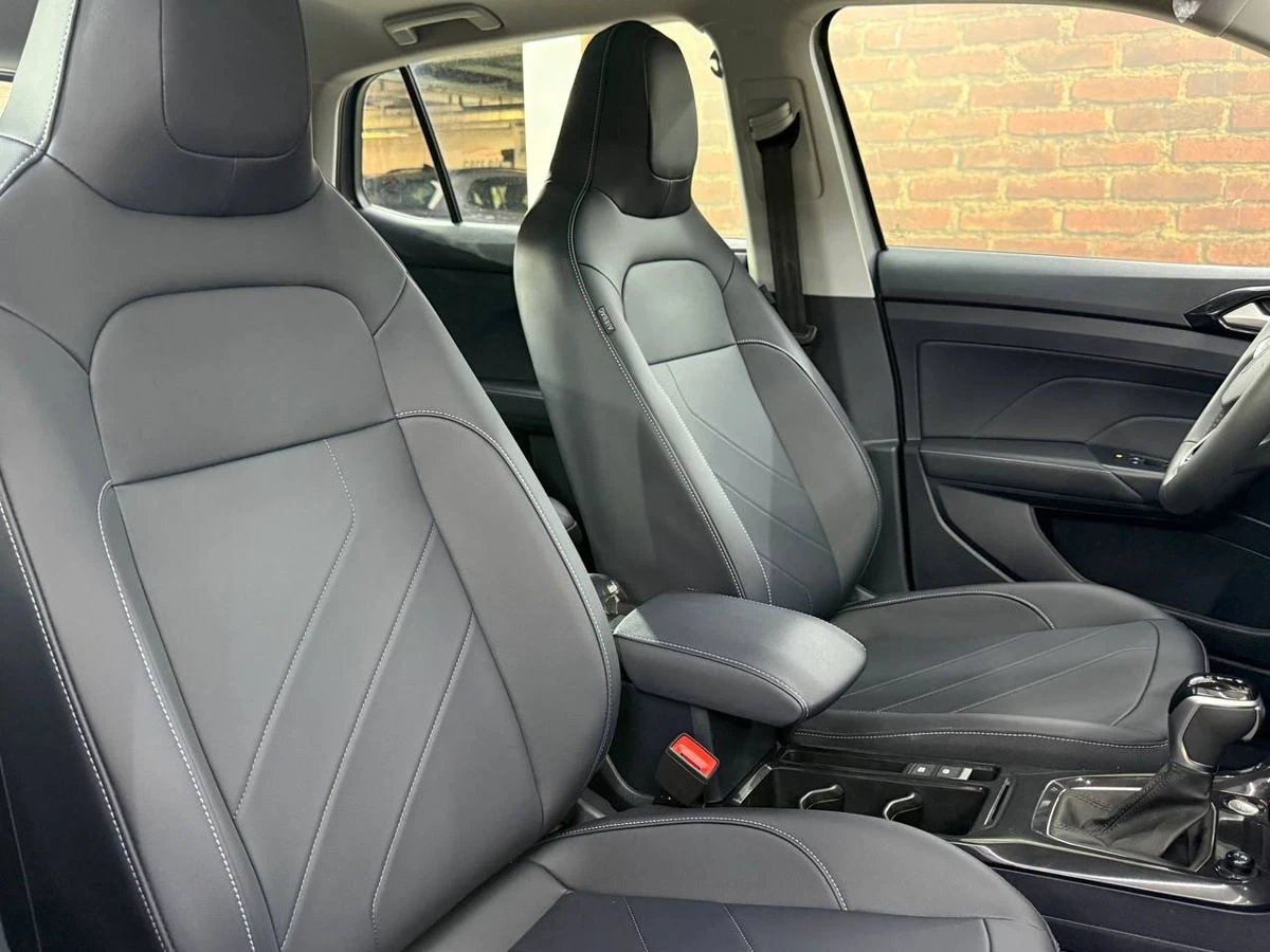 Volkswagen Tharu XR, 2025г, передний привод, робот