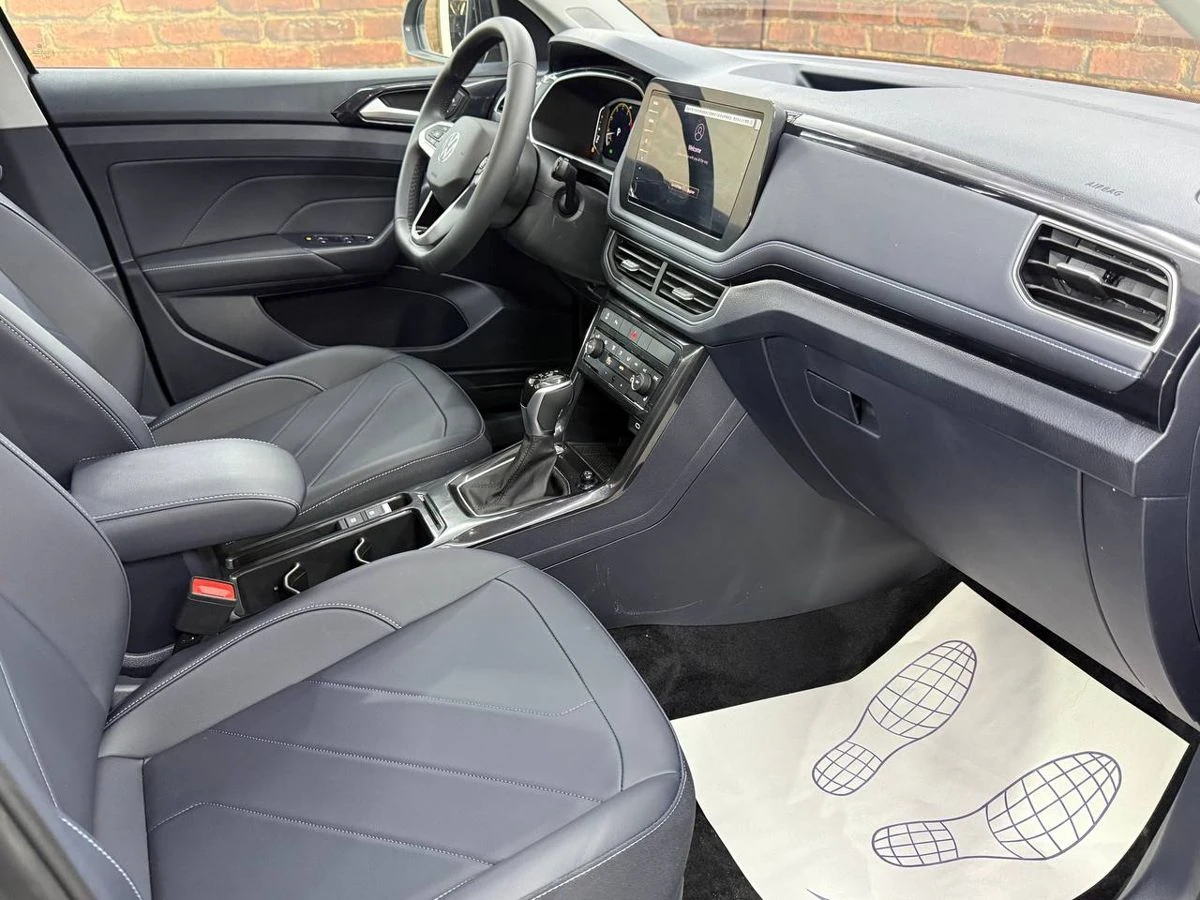 Volkswagen Tharu XR, 2025г, передний привод, робот