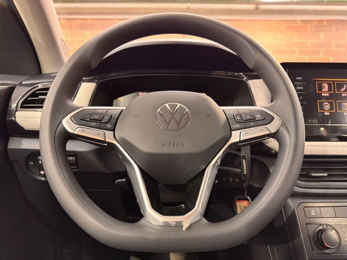 Volkswagen Tharu XR, 2025г, передний привод, автомат