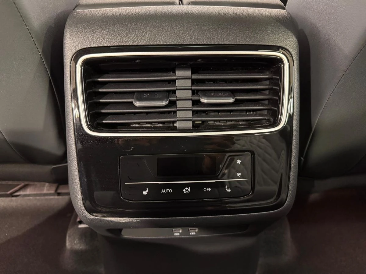 Volkswagen Tavendor, 2025г, полный привод, робот