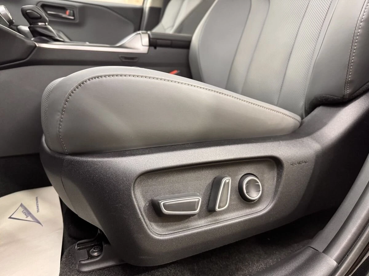 Toyota RAV4, 2026г, полный привод, вариатор