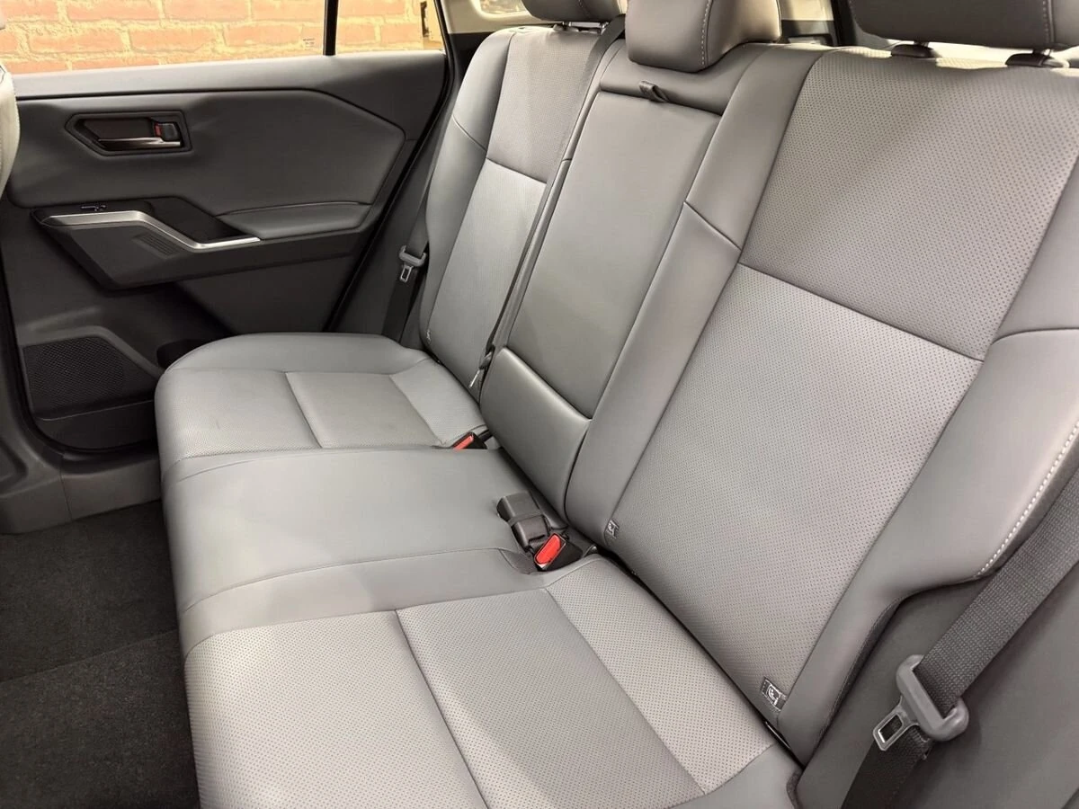 Toyota RAV4, 2026г, полный привод, вариатор