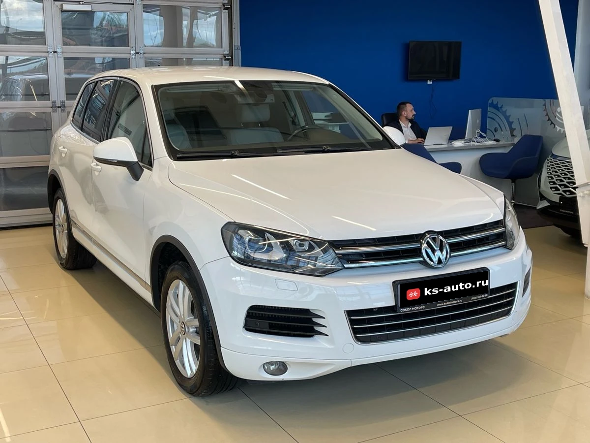 Volkswagen Touareg, 2012г, полный привод, автомат