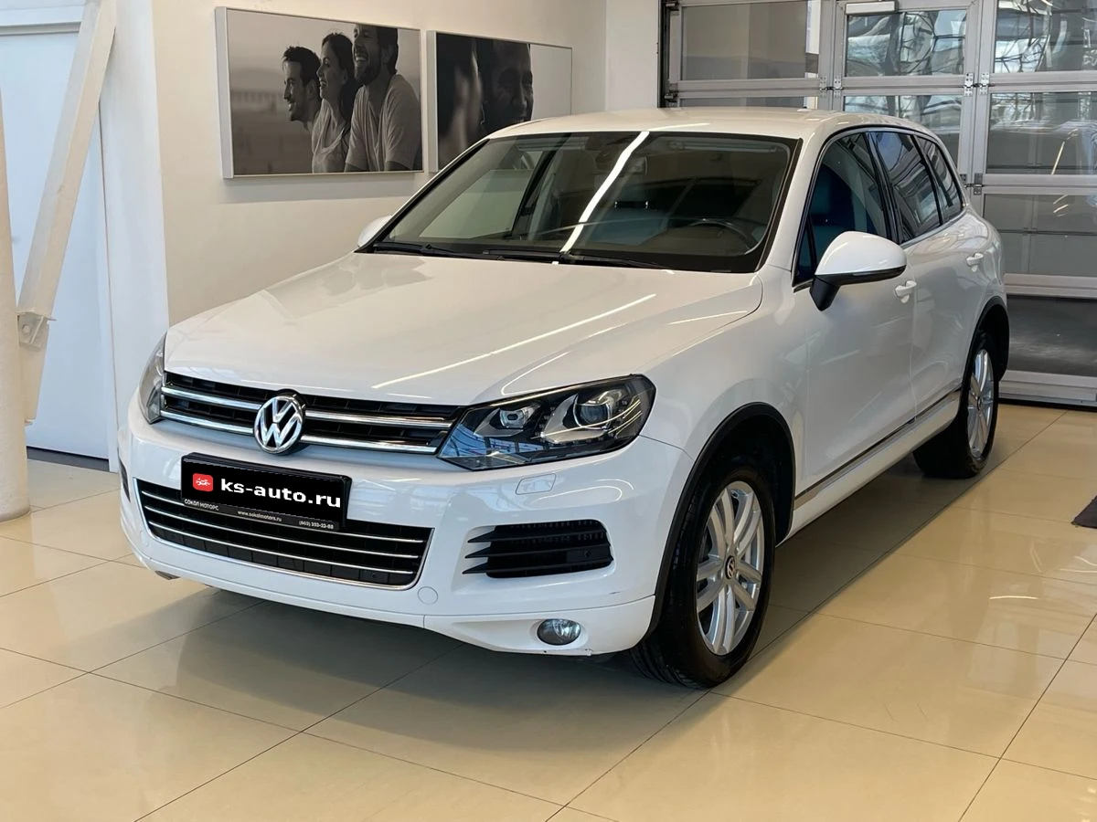 Volkswagen Touareg, 2012г, полный привод, автомат