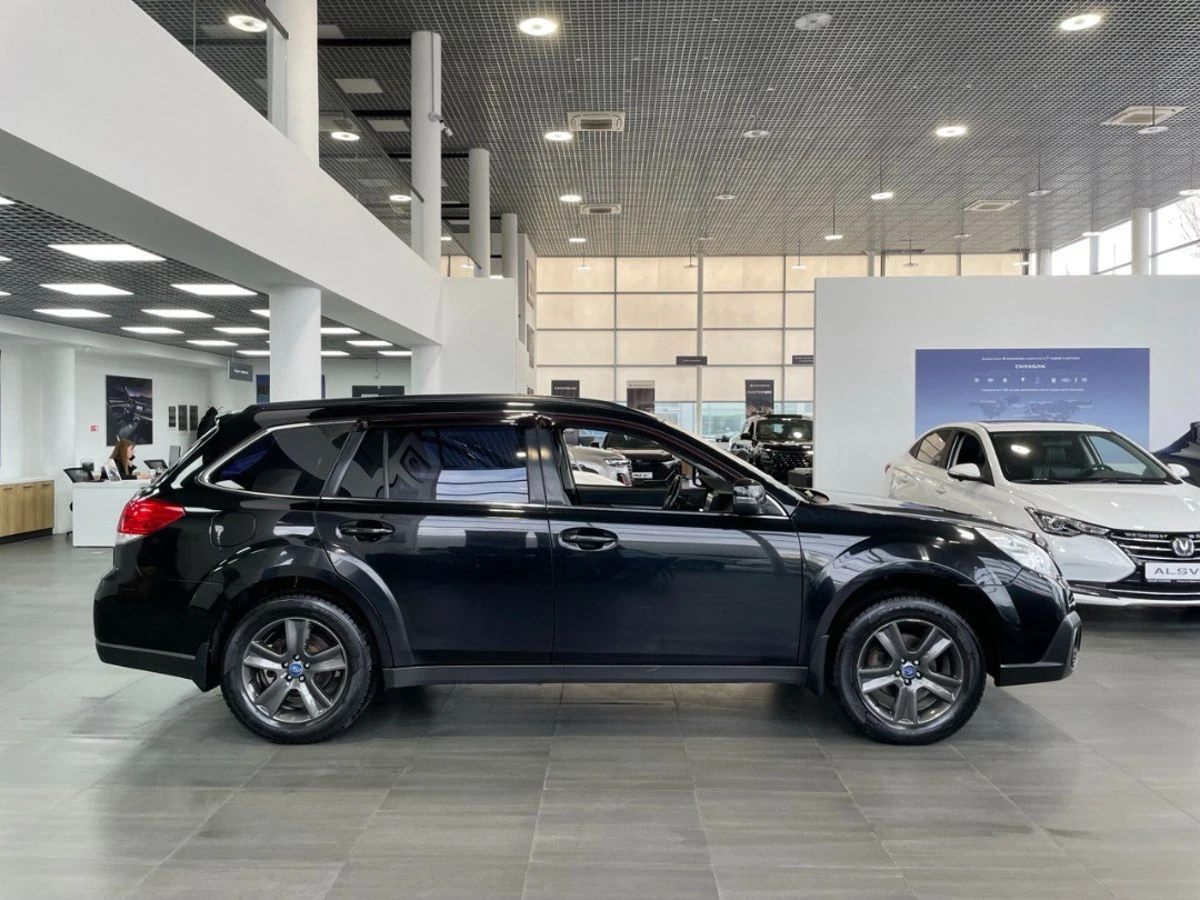 Subaru Outback, 2013г, полный привод, вариатор
