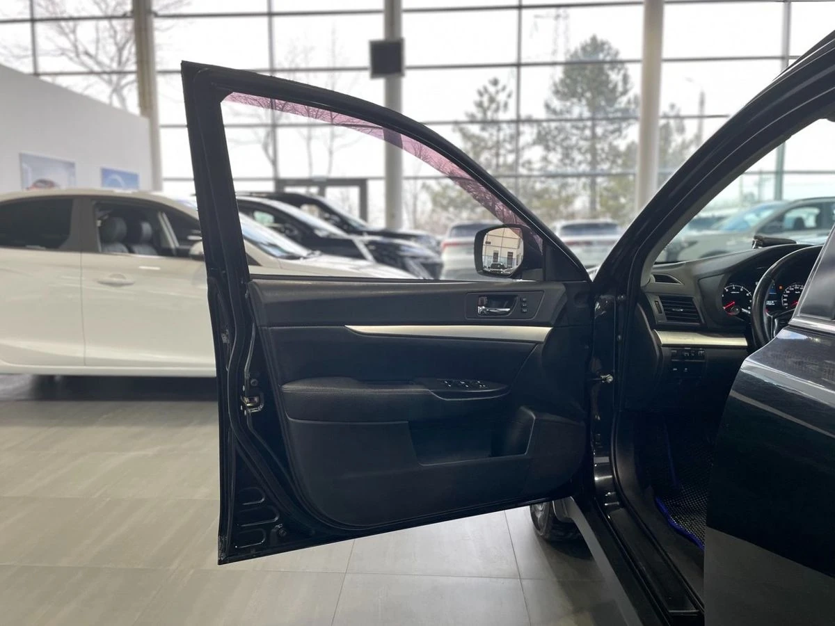 Subaru Outback, 2013г, полный привод, вариатор