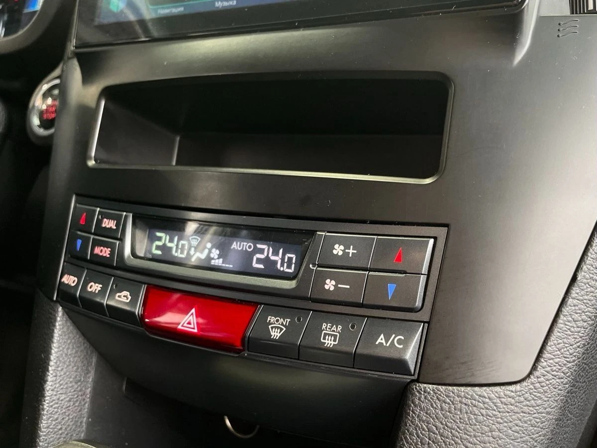 Subaru Outback, 2013г, полный привод, вариатор