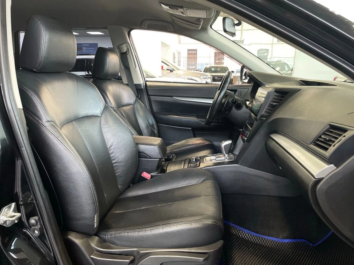 Subaru Outback, 2013г, полный привод, вариатор