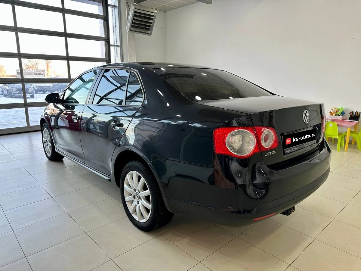 Volkswagen Jetta, 2010г, передний привод, механика