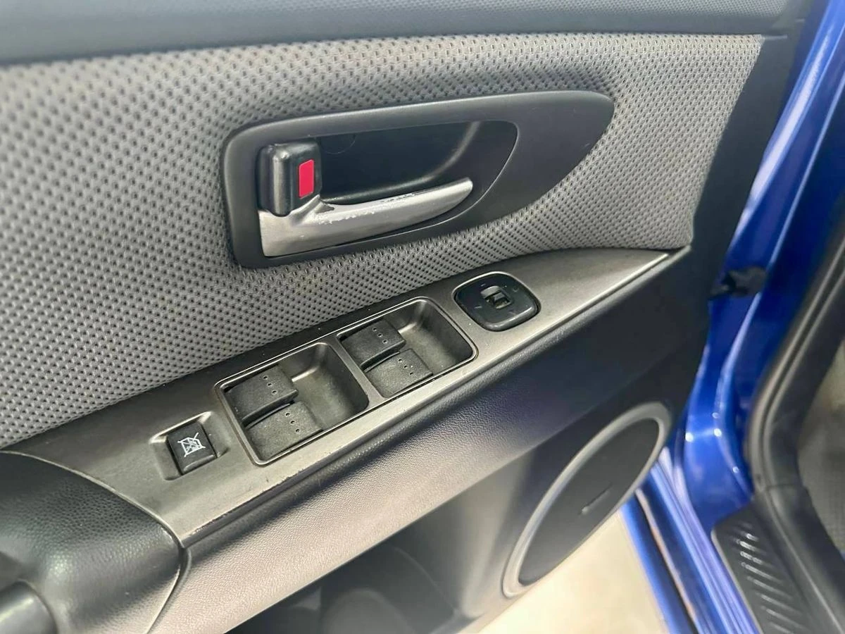 Mazda 3, 2006г, передний привод, механика