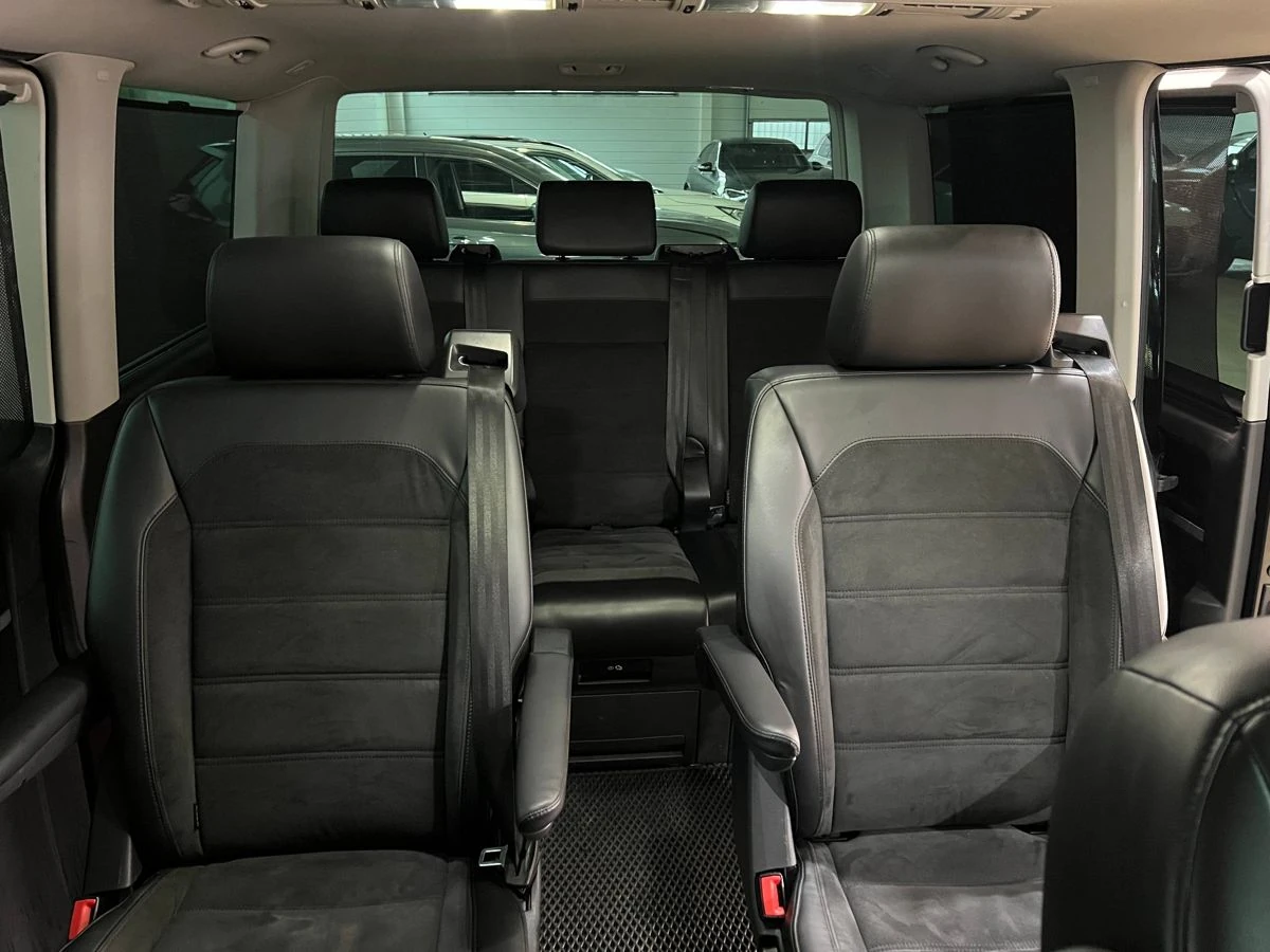 Volkswagen Multivan, 2017г, передний привод, робот