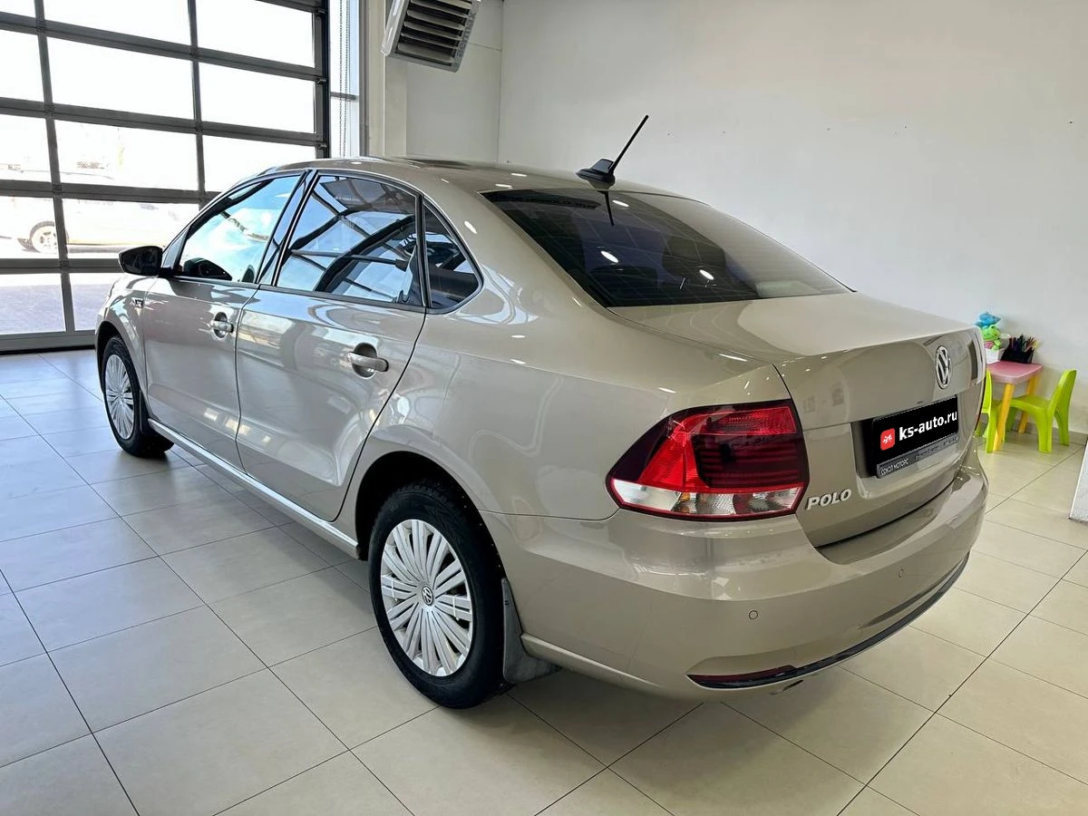 Volkswagen Polo, 2018г, передний привод, механика