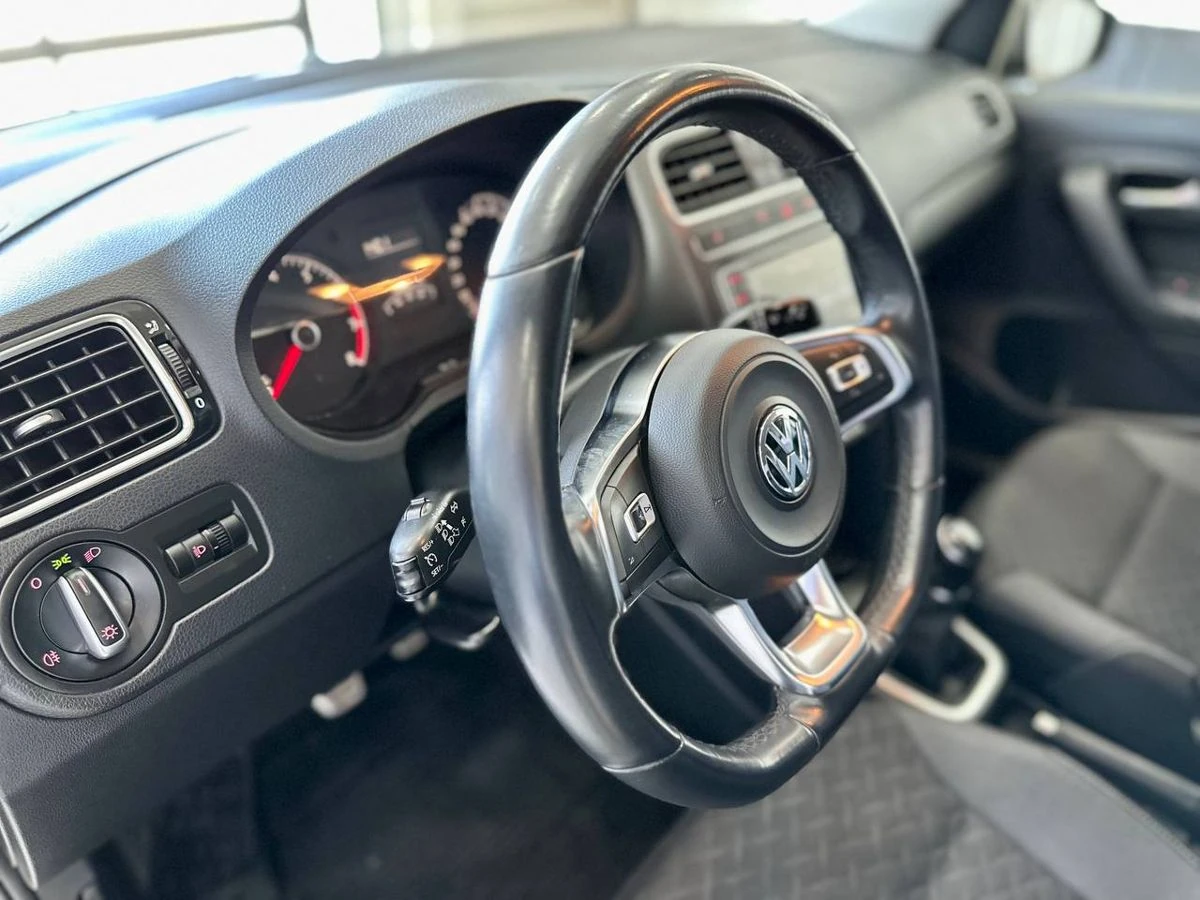 Volkswagen Polo, 2018г, передний привод, механика