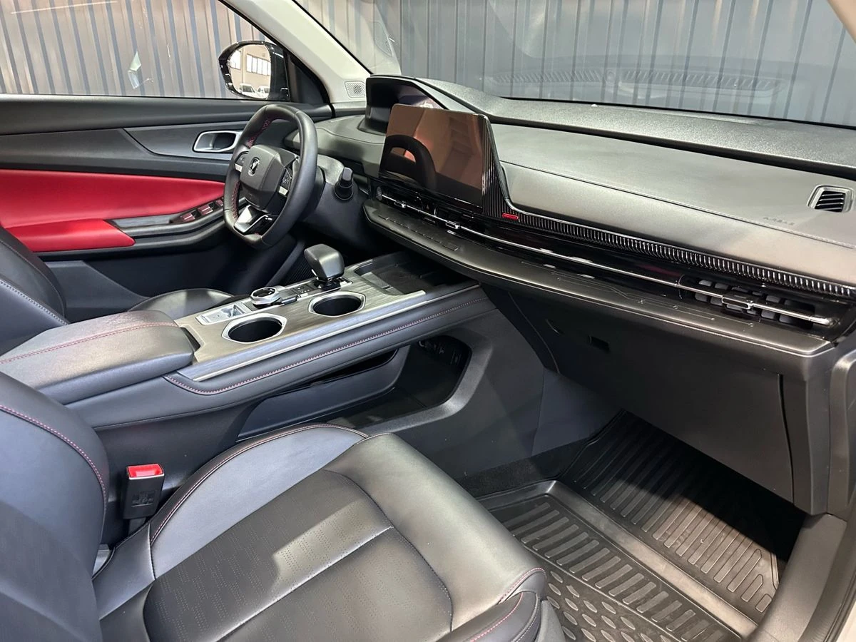 Changan , 2023г., передний привод, робот