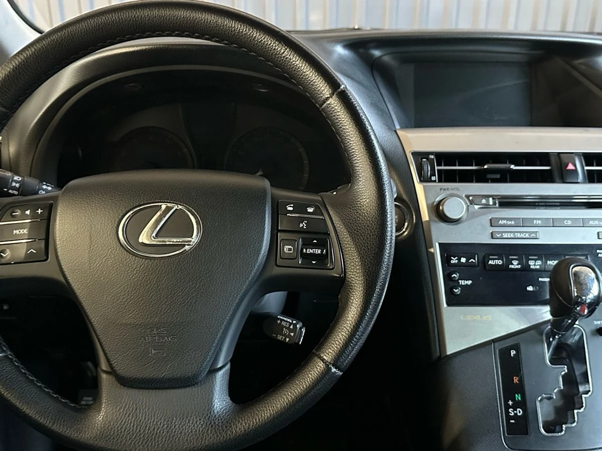 Lexus RX, 2012г, передний привод, автомат