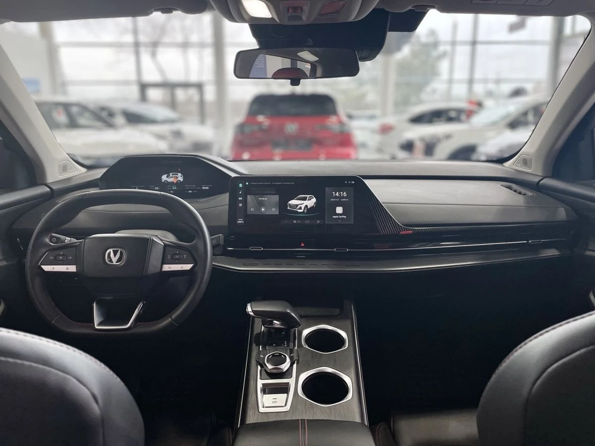 Changan , 2023г., передний привод, робот