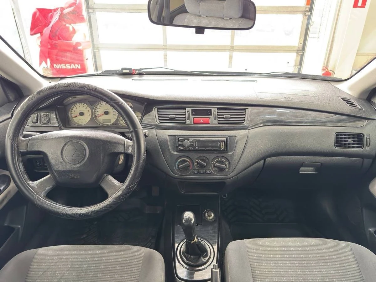 Mitsubishi Lancer, 2005г, передний привод, механика
