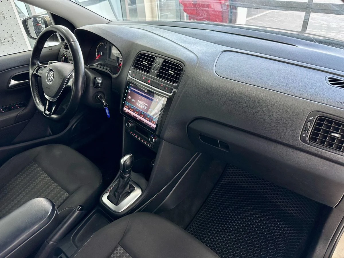 Volkswagen Polo, 2016г, передний привод, автомат