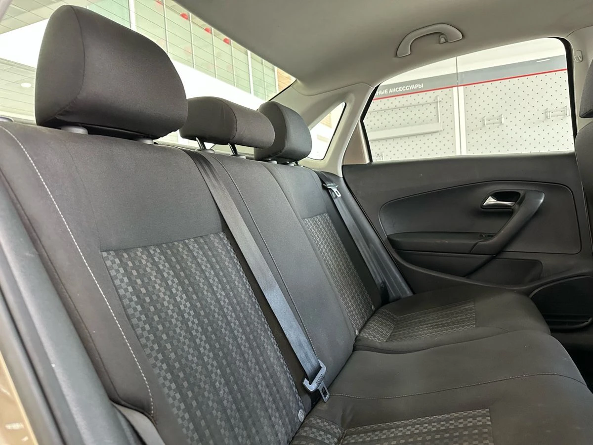 Volkswagen Polo, 2016г, передний привод, автомат