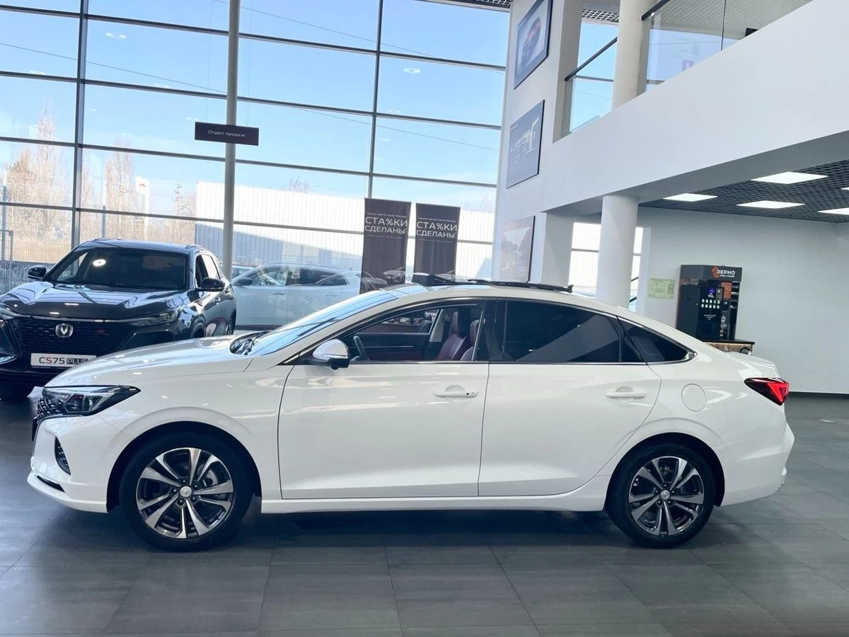 Changan Eado Plus, 2023г, передний привод, робот