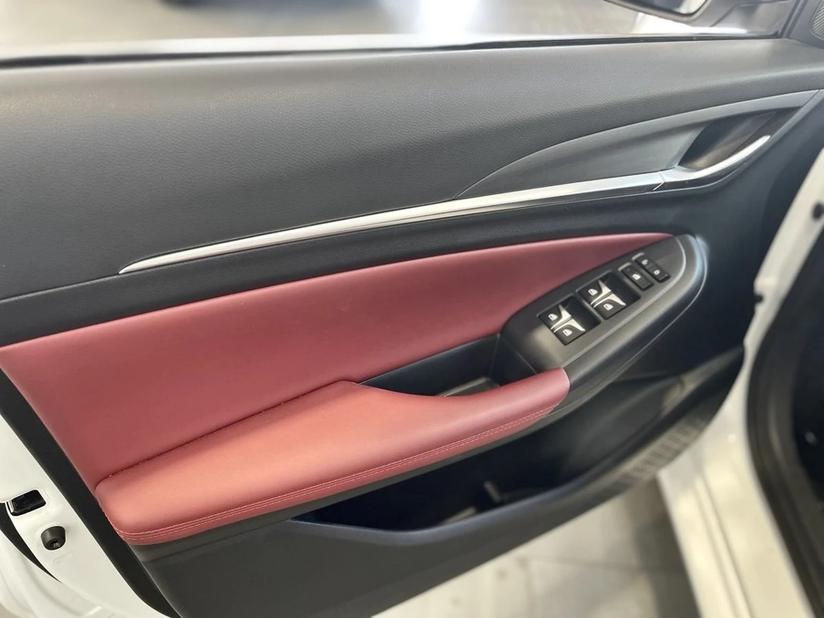 Changan Eado Plus, 2023г, передний привод, робот