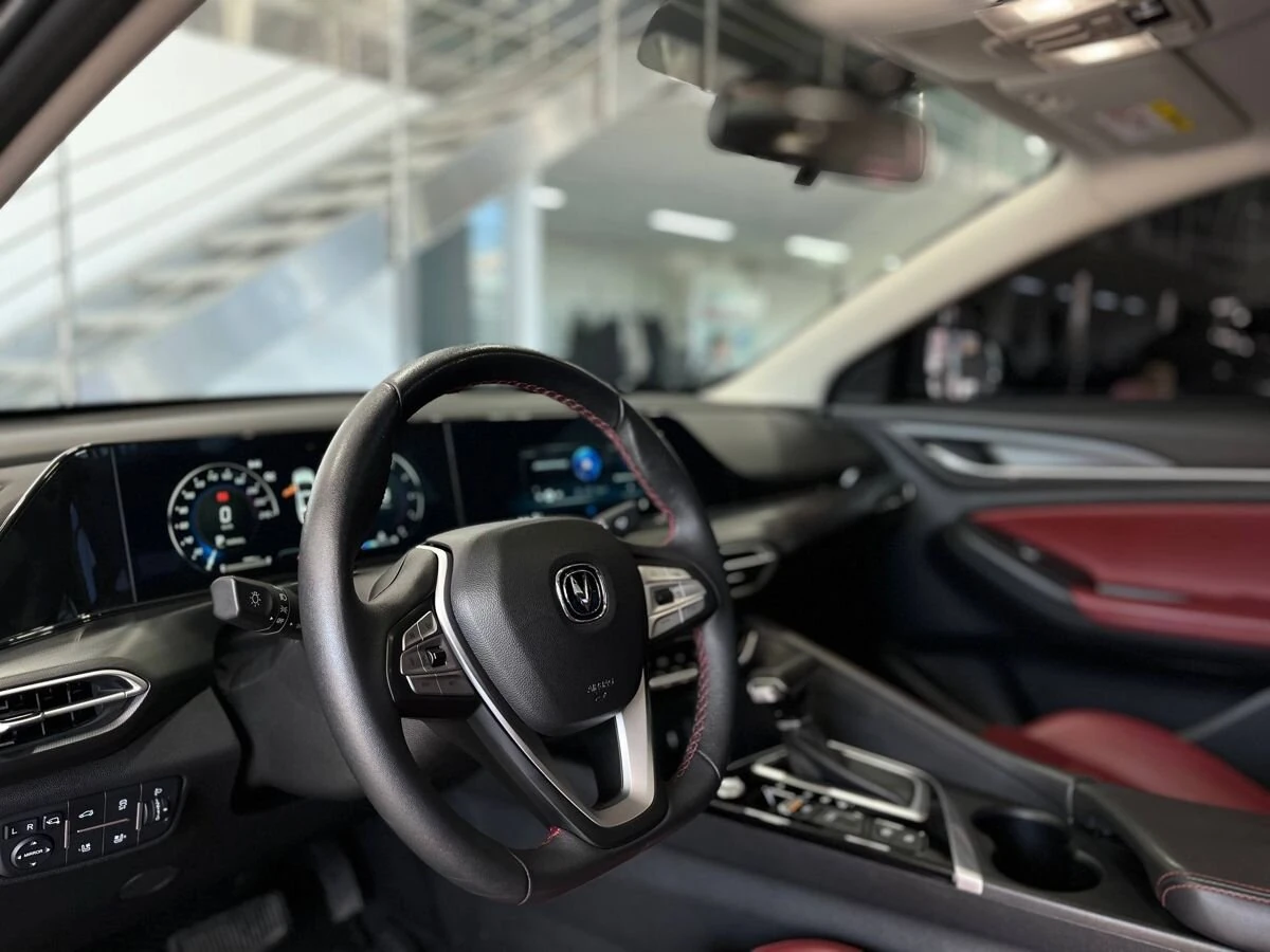 Changan Eado Plus, 2024г, передний привод, робот