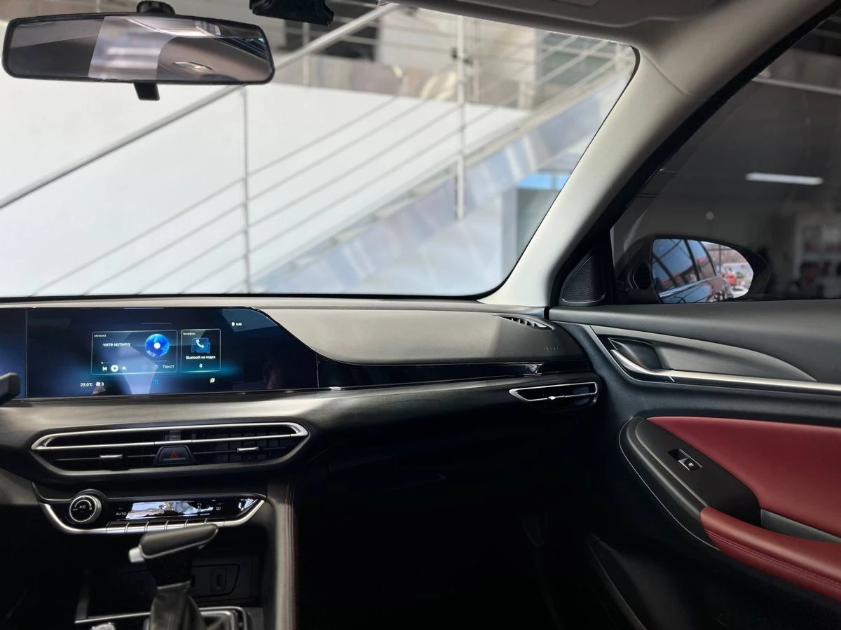 Changan Eado Plus, 2024г, передний привод, робот