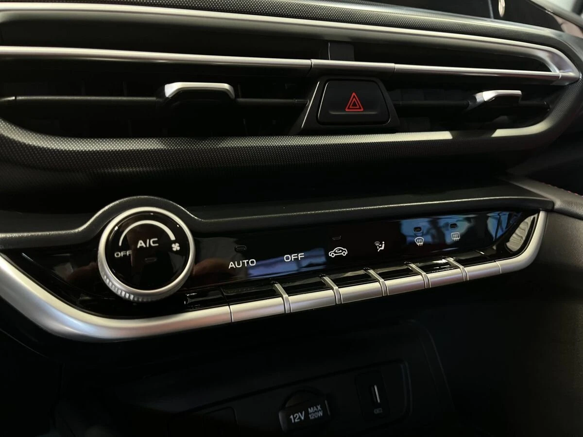 Changan Eado Plus, 2024г, передний привод, робот