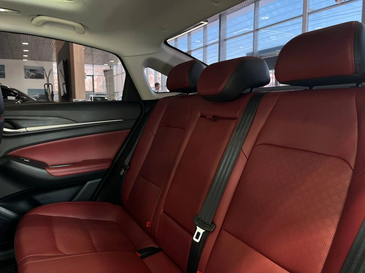 Changan Eado Plus, 2024г, передний привод, робот